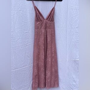 Lulus Elegant Lace Maxi Dress in Mauve Size Small